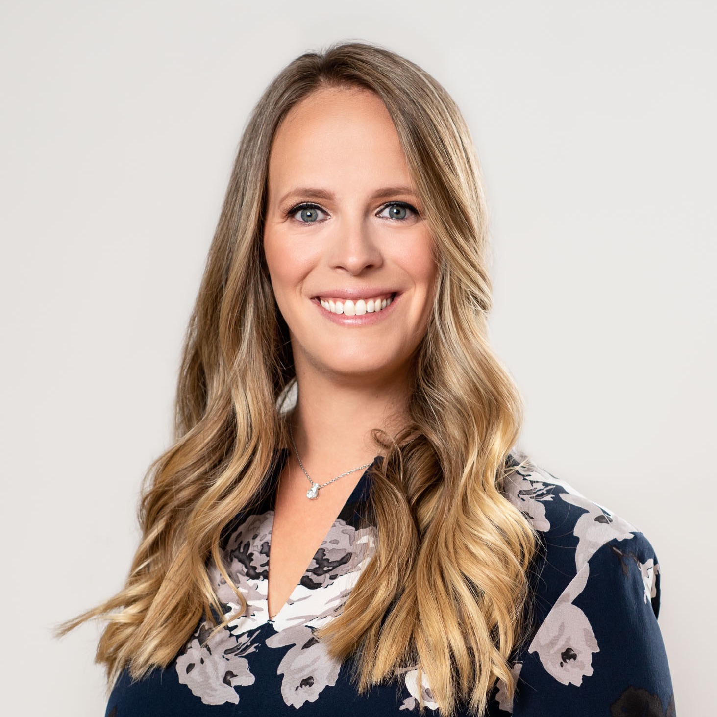 Lindsay MacKenzie