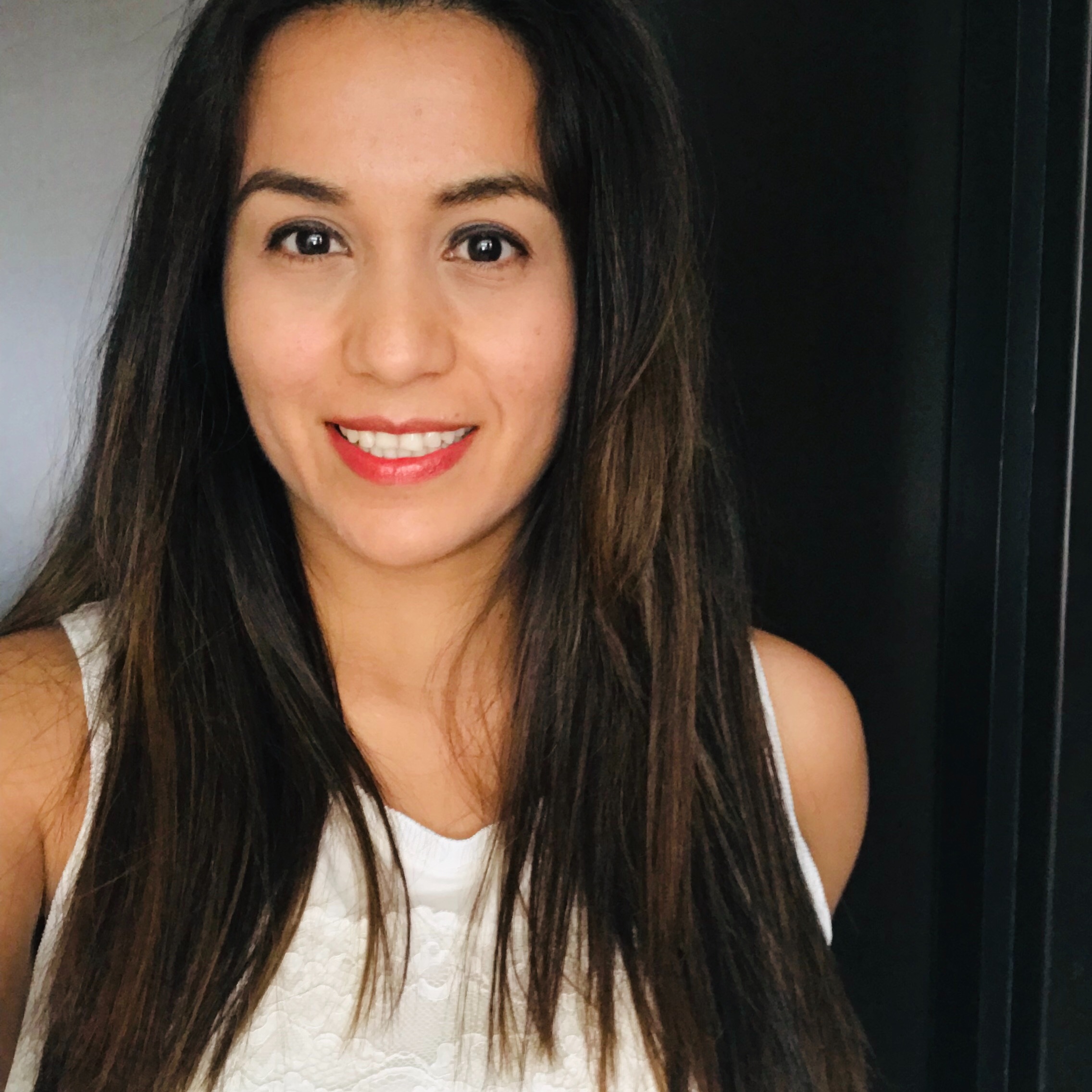 Nadine Graciela Elias Uribe