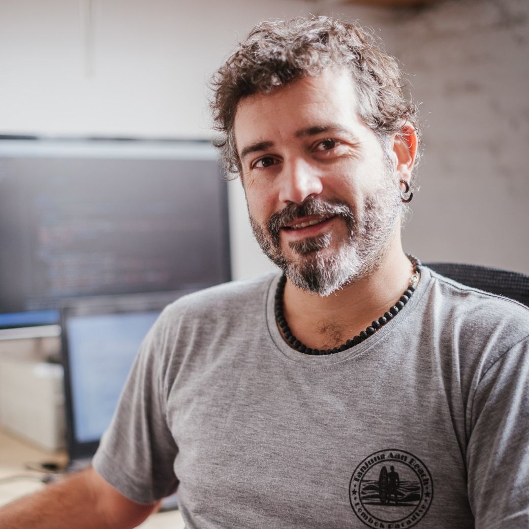 Cesar Cuadros